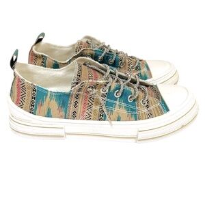 Very G Aman Print Slip On Sneakers Turquoise Boho Size 9